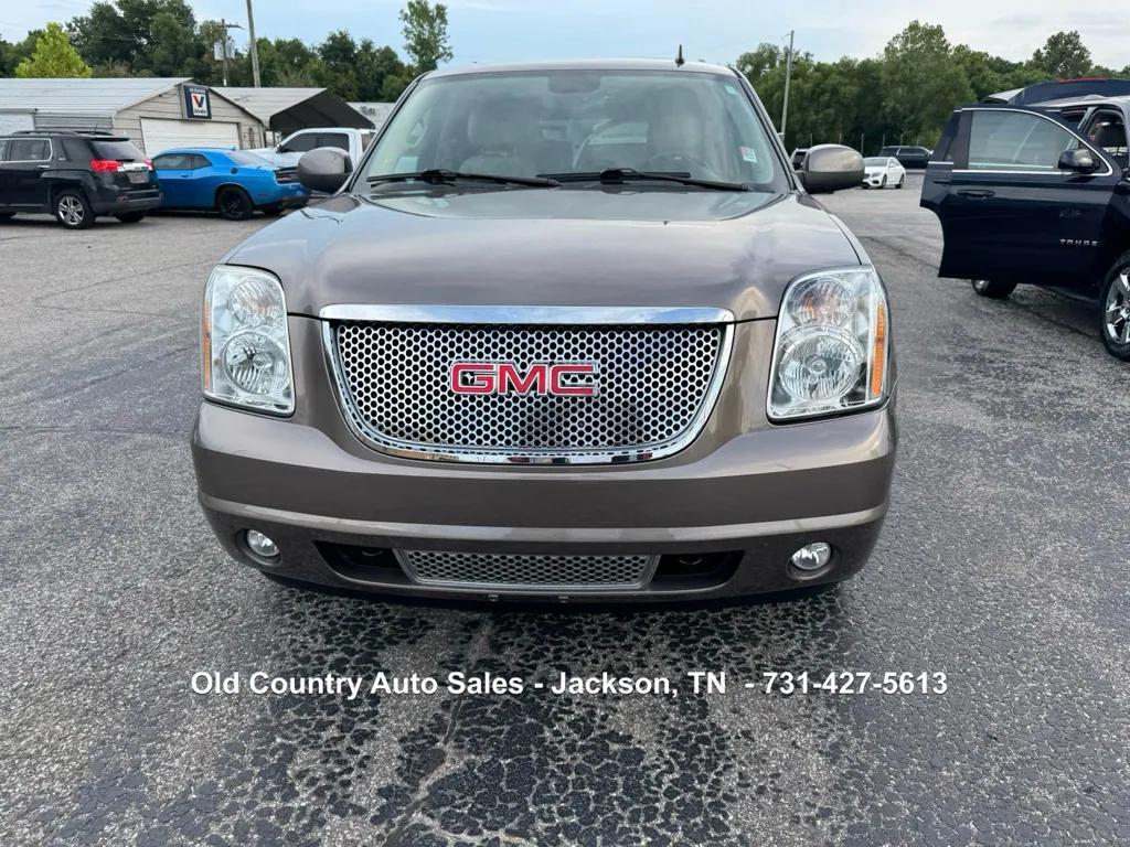 used 2013 GMC Yukon car, priced at $18,988