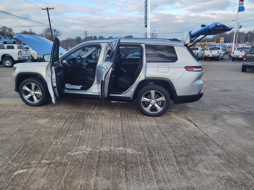 used 2021 Jeep Grand Cherokee L car, priced at $32,997