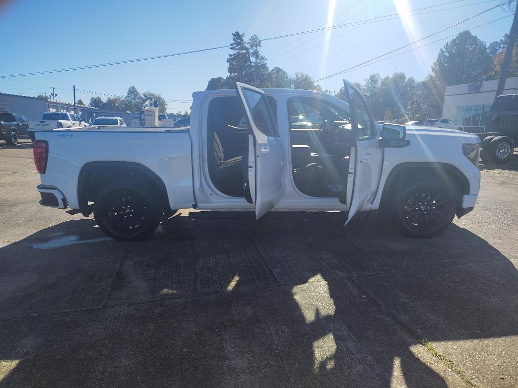 used 2023 GMC Sierra 1500 car, priced at $38,461