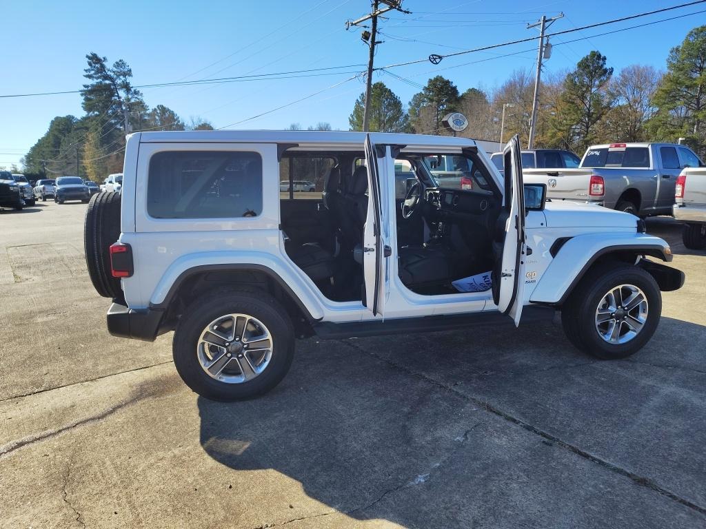 used 2021 Jeep Wrangler Unlimited car, priced at $37,102