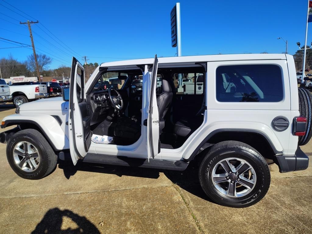 used 2021 Jeep Wrangler Unlimited car, priced at $37,102