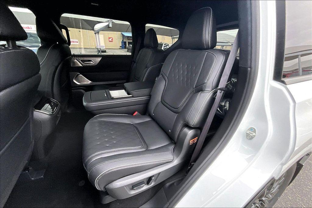 new 2026 INFINITI QX80 car, priced at $115,860