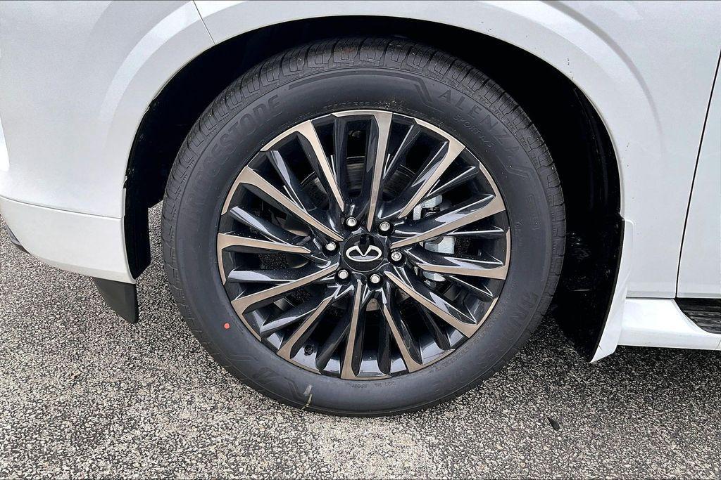 new 2026 INFINITI QX80 car, priced at $115,860