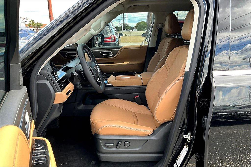 new 2026 INFINITI QX80 car, priced at $96,600