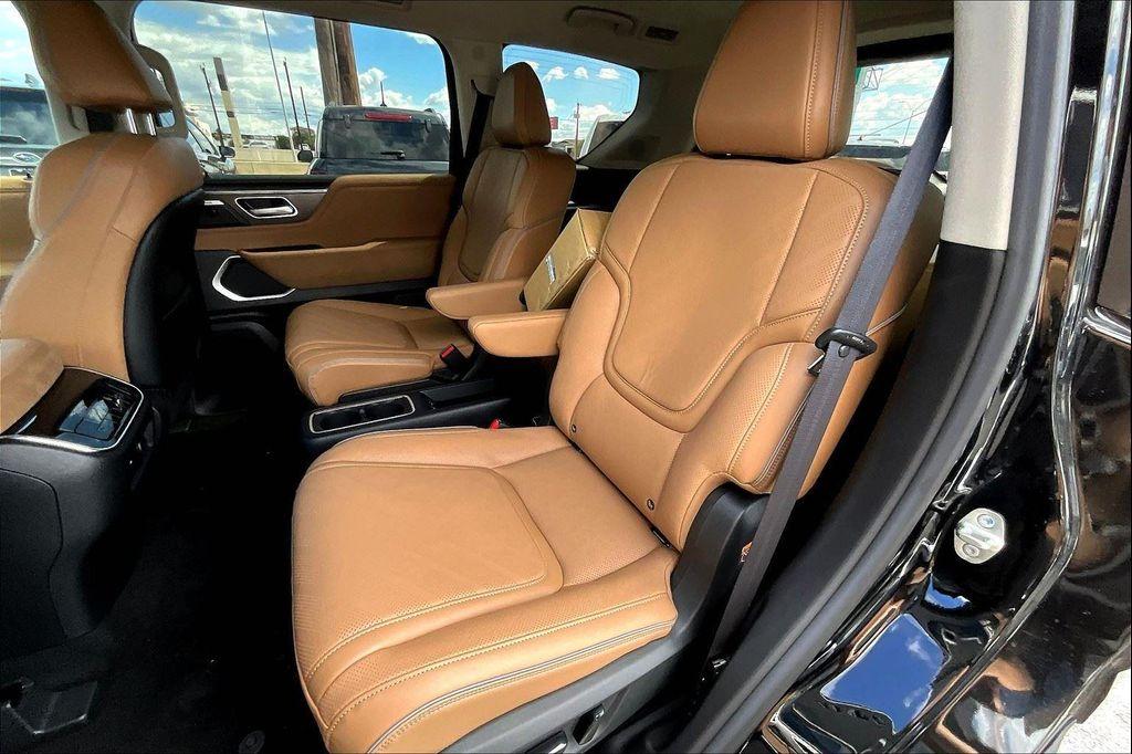 new 2026 INFINITI QX80 car, priced at $96,600