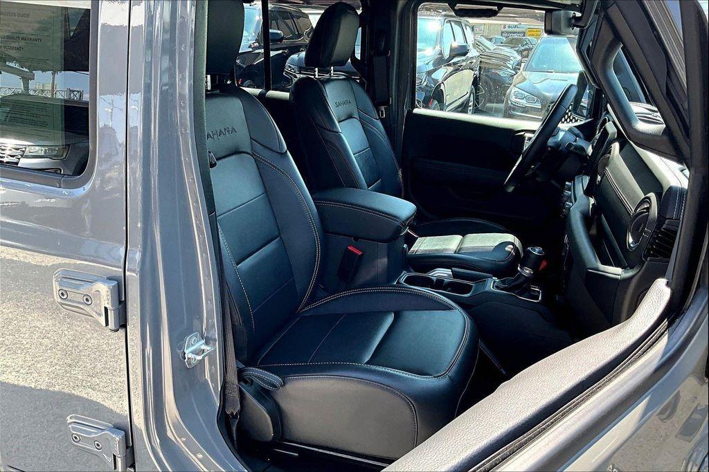 used 2022 Jeep Wrangler Unlimited car, priced at $33,600