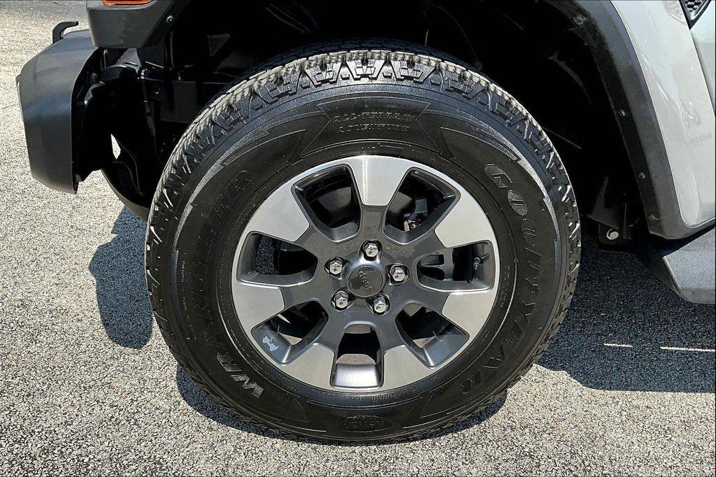 used 2022 Jeep Wrangler Unlimited car, priced at $33,600