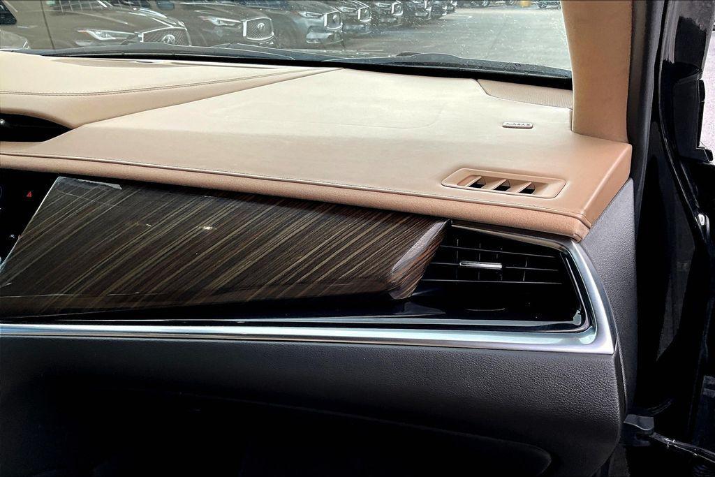 used 2022 Cadillac XT6 car, priced at $34,995