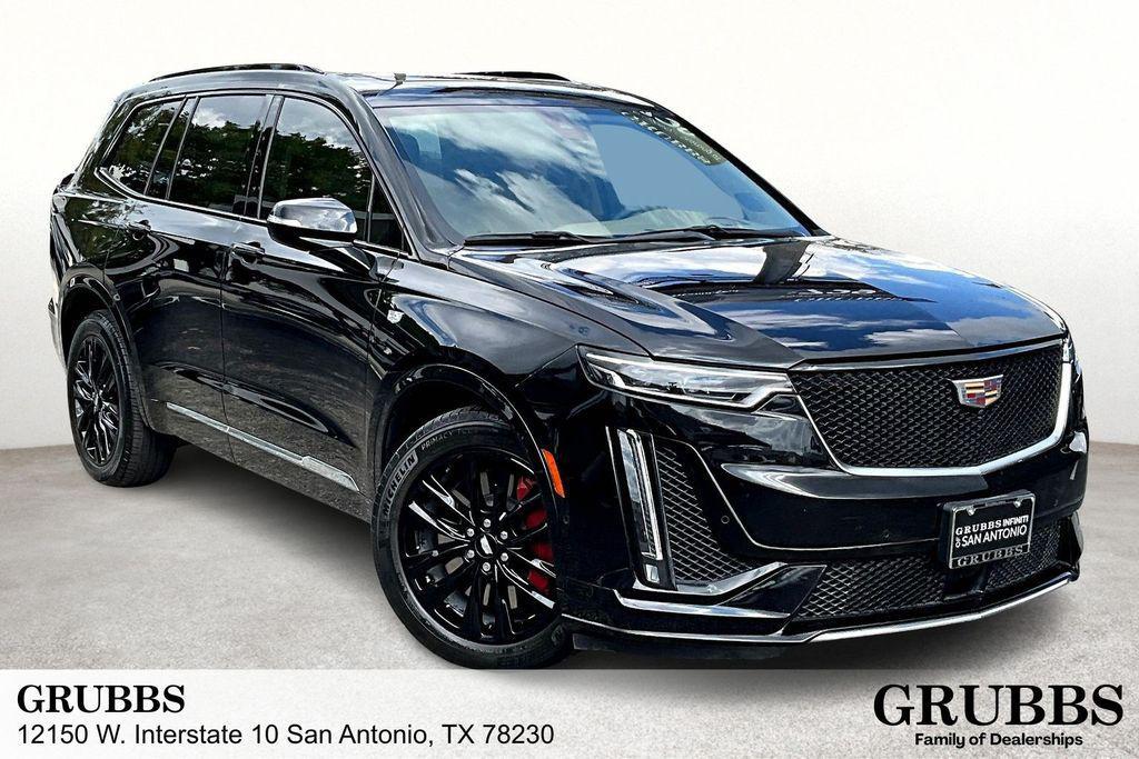 used 2022 Cadillac XT6 car, priced at $34,995