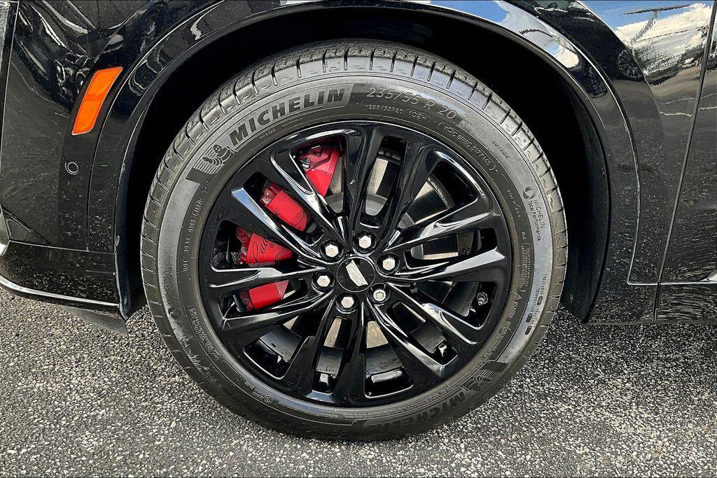 used 2022 Cadillac XT6 car, priced at $34,995