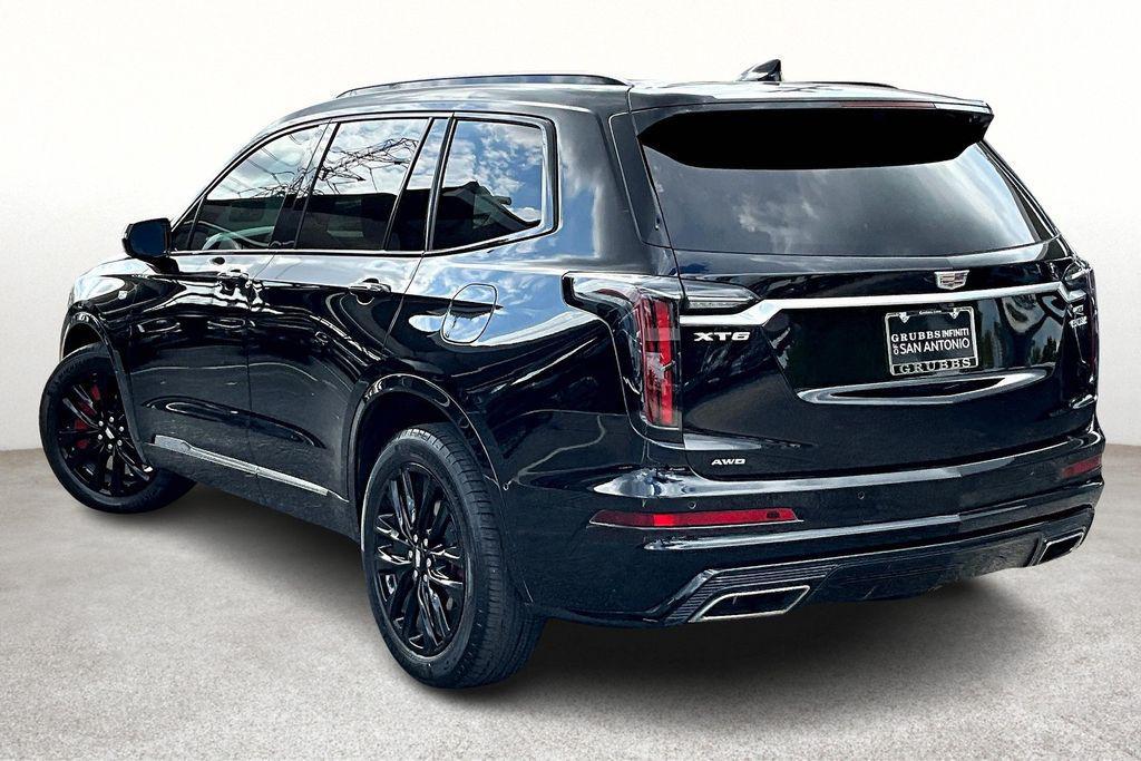 used 2022 Cadillac XT6 car, priced at $34,995