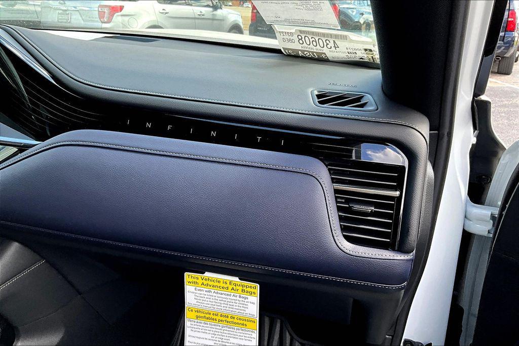 new 2026 INFINITI QX80 car, priced at $106,525