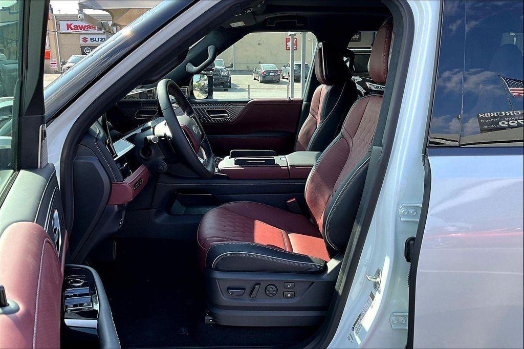 new 2026 INFINITI QX80 car, priced at $118,980