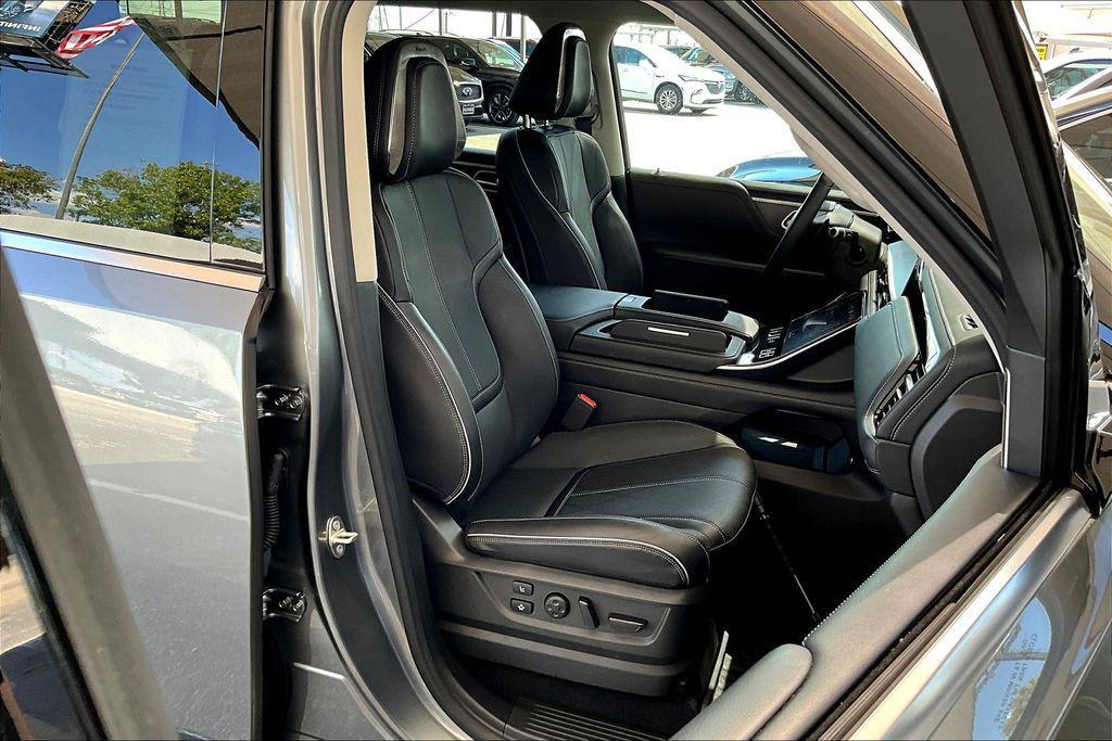 used 2025 INFINITI QX80 car, priced at $78,499