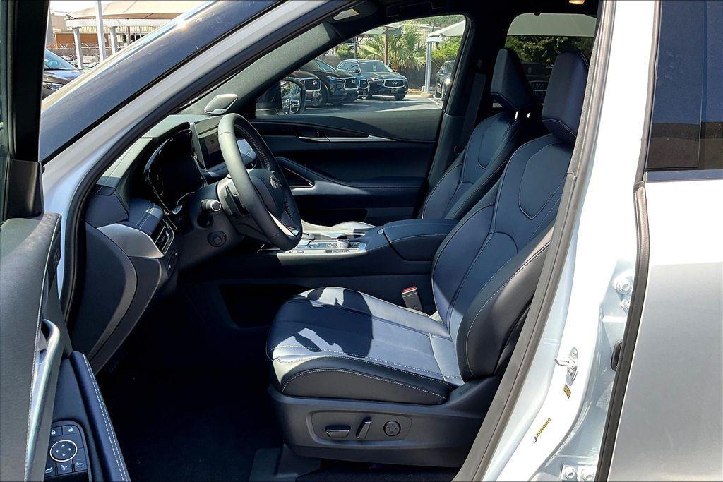 new 2026 INFINITI QX60 car, priced at $66,290