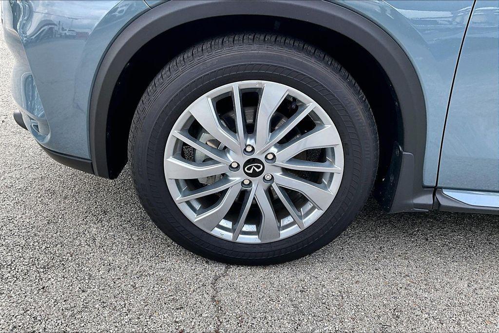 new 2025 INFINITI QX50 car, priced at $42,565