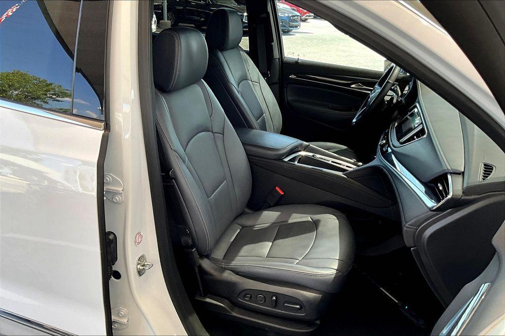 used 2024 Buick Enclave car, priced at $28,995