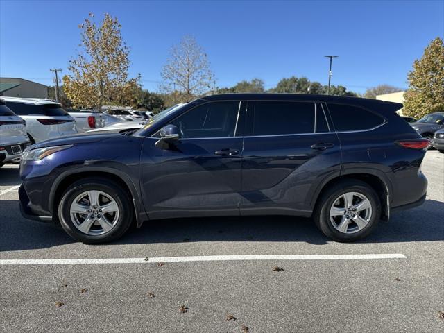 used 2022 Toyota Highlander car, priced at $28,199