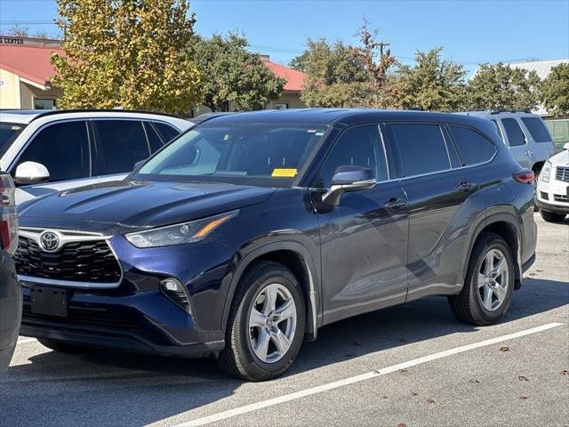 used 2022 Toyota Highlander car, priced at $28,199