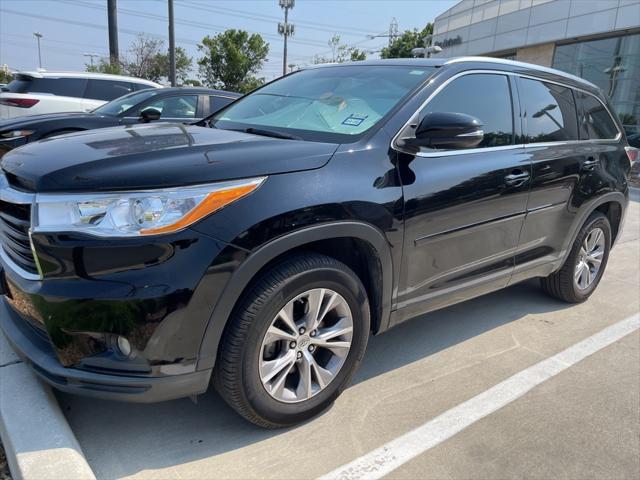 used 2014 Toyota Highlander car, priced at $15,980