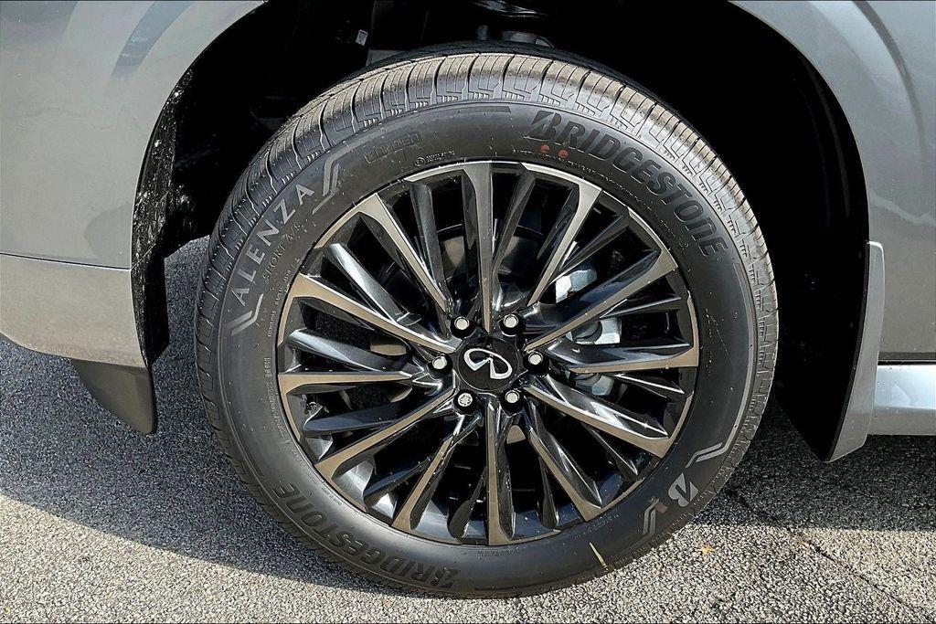 new 2026 INFINITI QX80 car, priced at $117,715