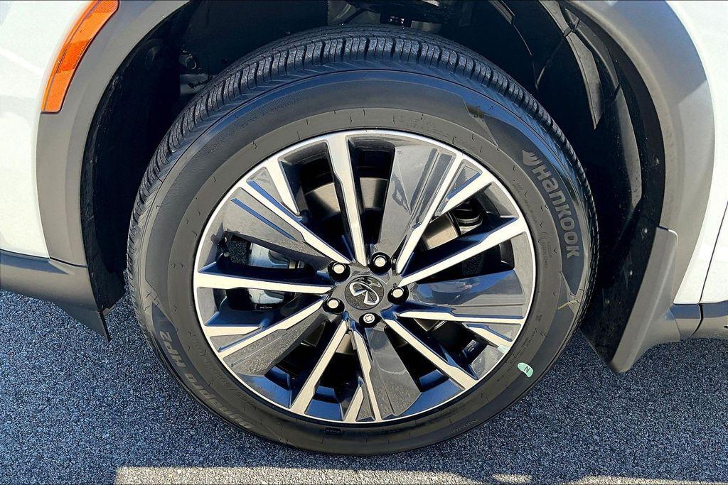 new 2026 INFINITI QX60 car, priced at $55,390