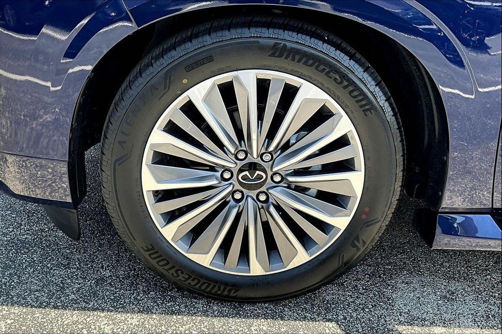 new 2025 INFINITI QX80 car, priced at $84,795