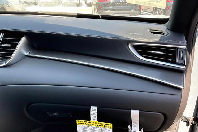 new 2025 INFINITI QX55 car, priced at $56,139