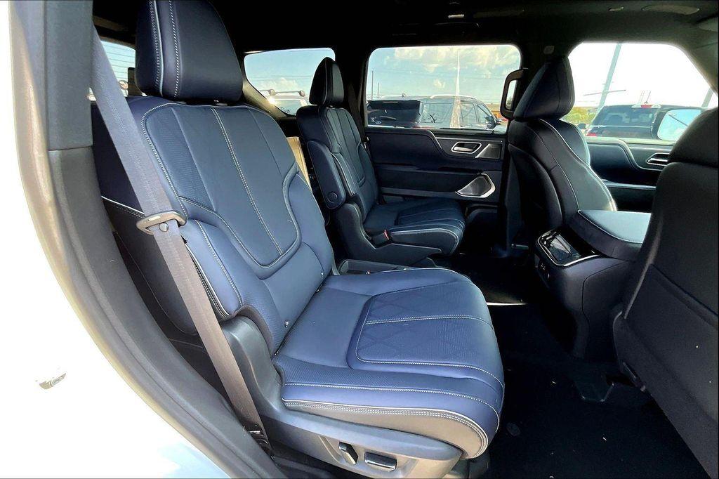 new 2026 INFINITI QX80 car, priced at $106,525