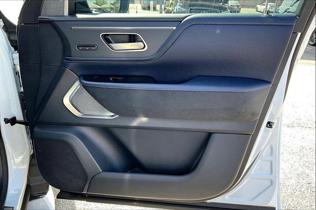 new 2026 INFINITI QX80 car, priced at $106,525