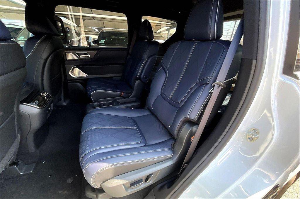 new 2026 INFINITI QX80 car, priced at $106,525