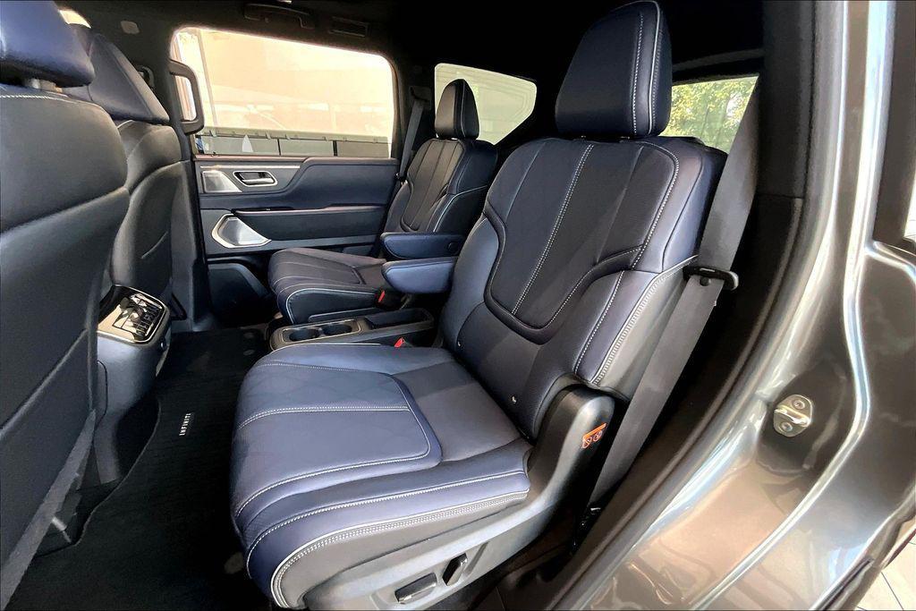 new 2026 INFINITI QX80 car, priced at $106,320