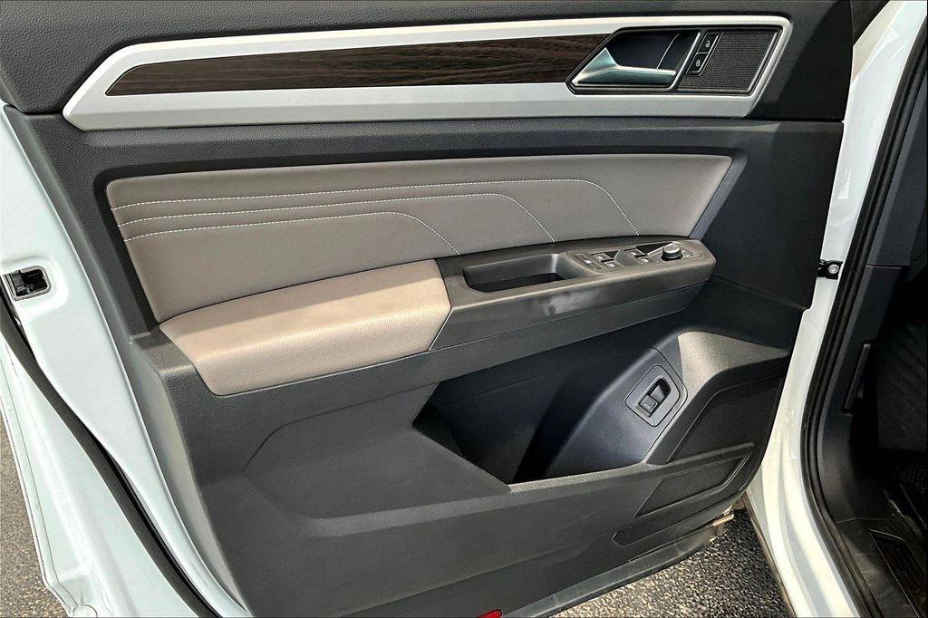 used 2023 Volkswagen Atlas car, priced at $25,199