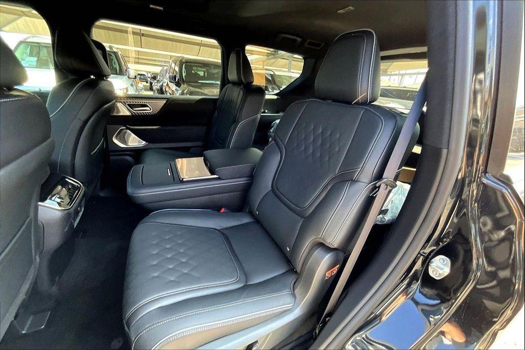 new 2026 INFINITI QX80 car, priced at $116,655