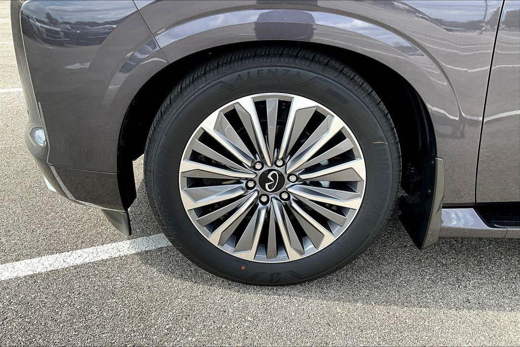 new 2026 INFINITI QX80 car, priced at $98,275