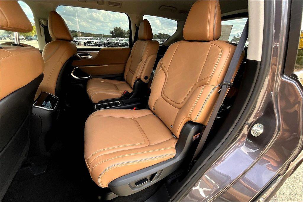 new 2026 INFINITI QX80 car, priced at $98,275