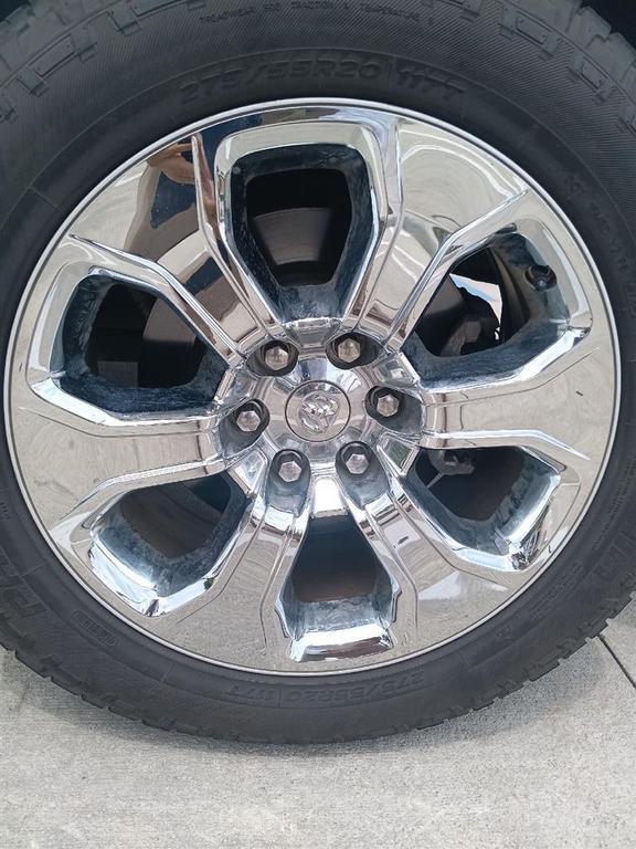used 2022 Ram 1500 car, priced at $33,000