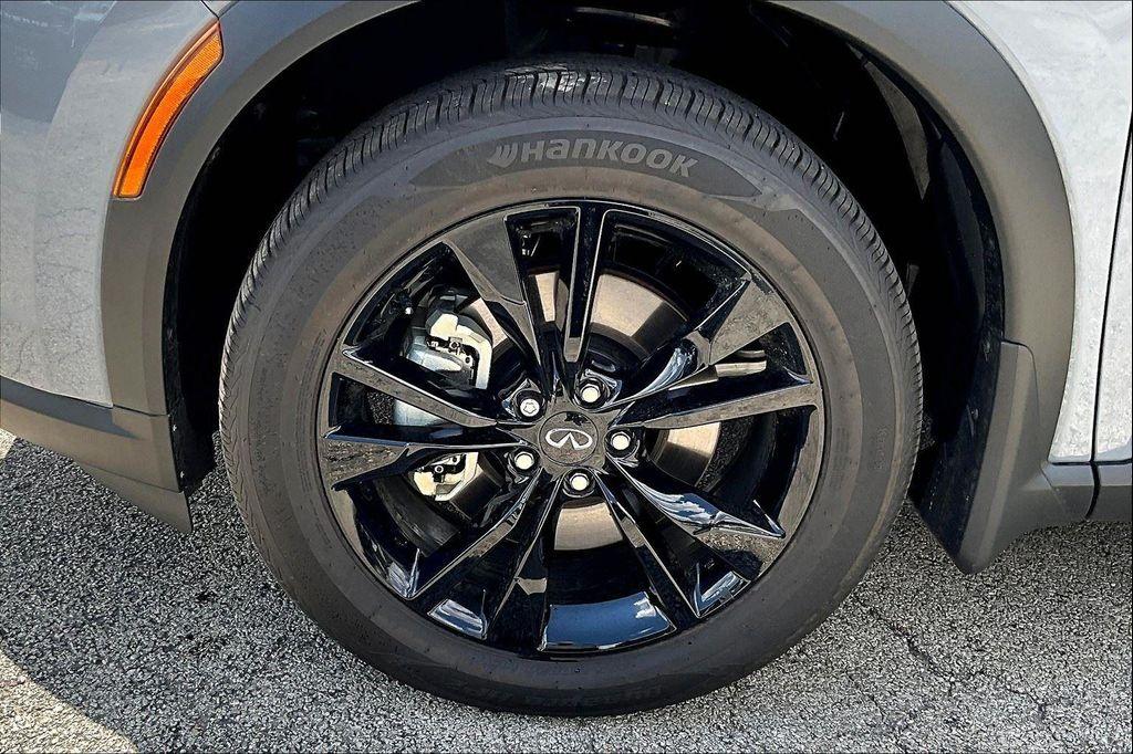 used 2025 INFINITI QX60 car, priced at $53,400