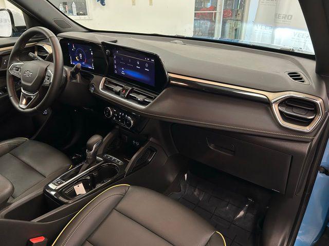 used 2025 Chevrolet TrailBlazer car, priced at $25,447