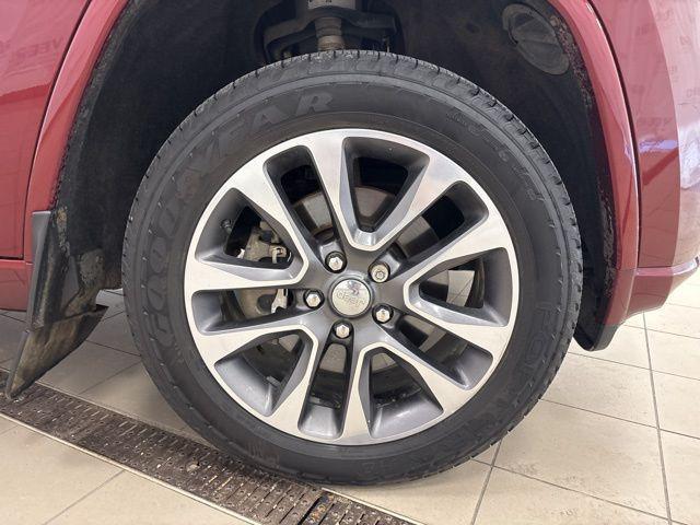 used 2018 Jeep Grand Cherokee car, priced at $19,995