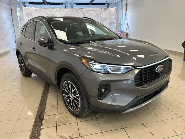 new 2025 Ford Escape PHEV car, priced at $35,410