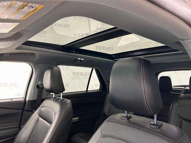 used 2022 Ford Explorer car, priced at $27,394