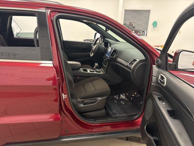used 2022 Jeep Grand Cherokee car, priced at $21,844