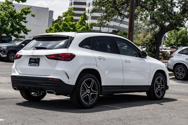 new 2025 Mercedes-Benz GLA 250 car, priced at $53,045