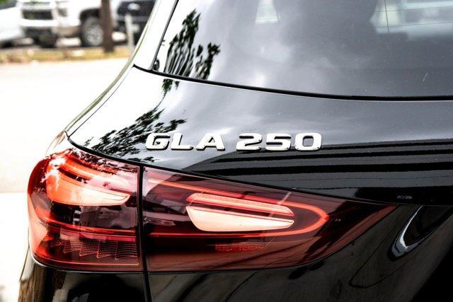 new 2025 Mercedes-Benz GLA 250 car, priced at $42,250