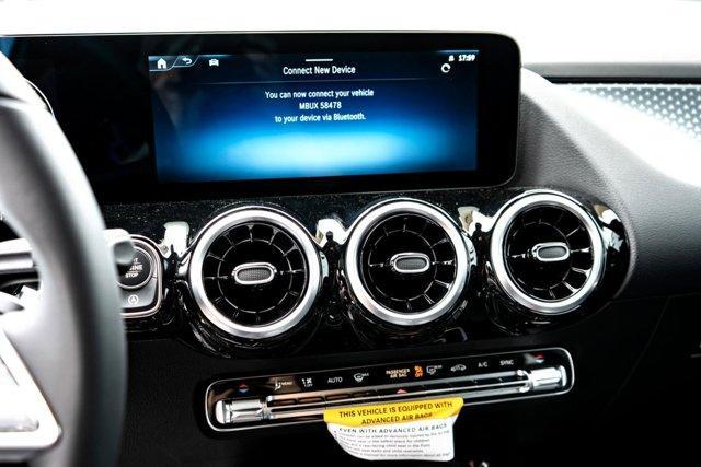 new 2025 Mercedes-Benz GLA 250 car, priced at $42,250