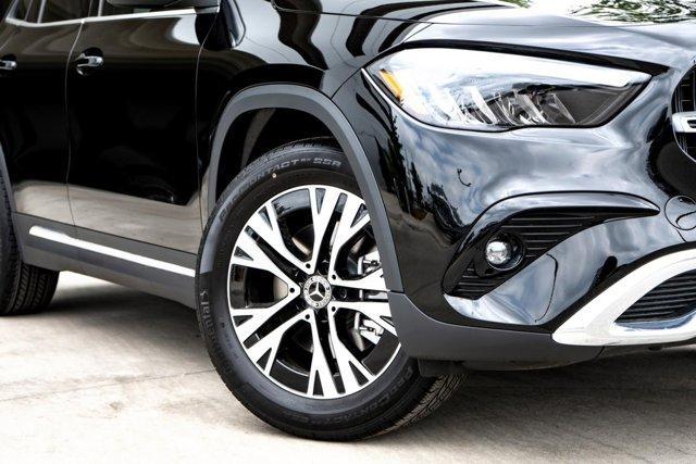 new 2025 Mercedes-Benz GLA 250 car, priced at $42,250