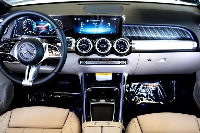 new 2025 Mercedes-Benz GLB 250 car, priced at $47,145