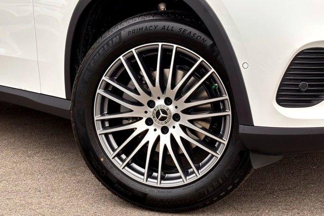 new 2026 Mercedes-Benz GLC 300 car, priced at $51,735