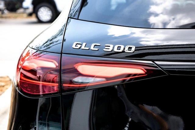 new 2025 Mercedes-Benz GLC 300 car, priced at $52,315